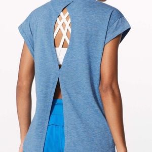 Lululemon shirt women’s size M